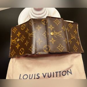 LV Wallet Authentic
